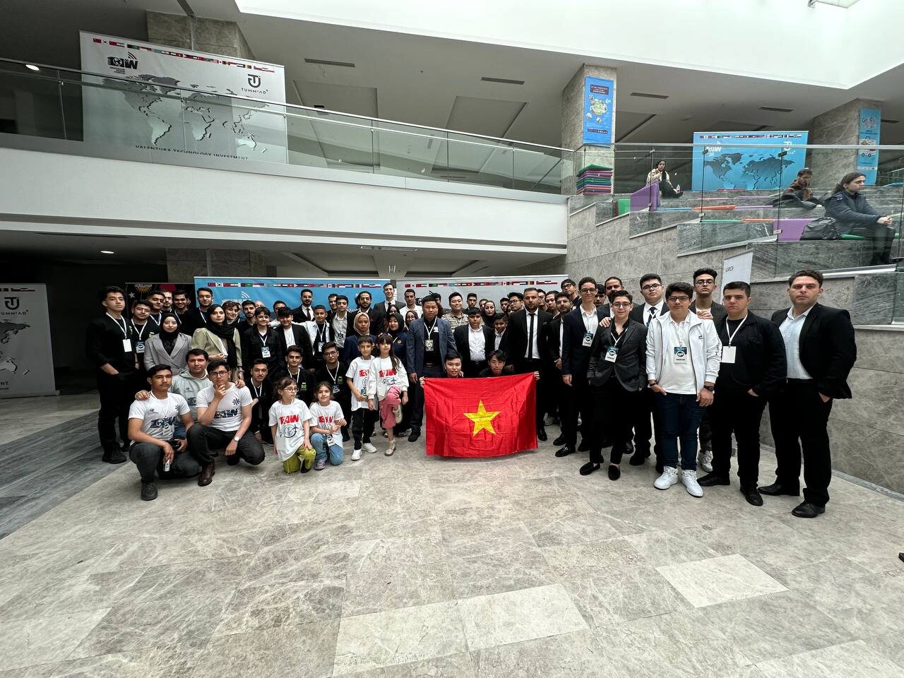International delegations and participants